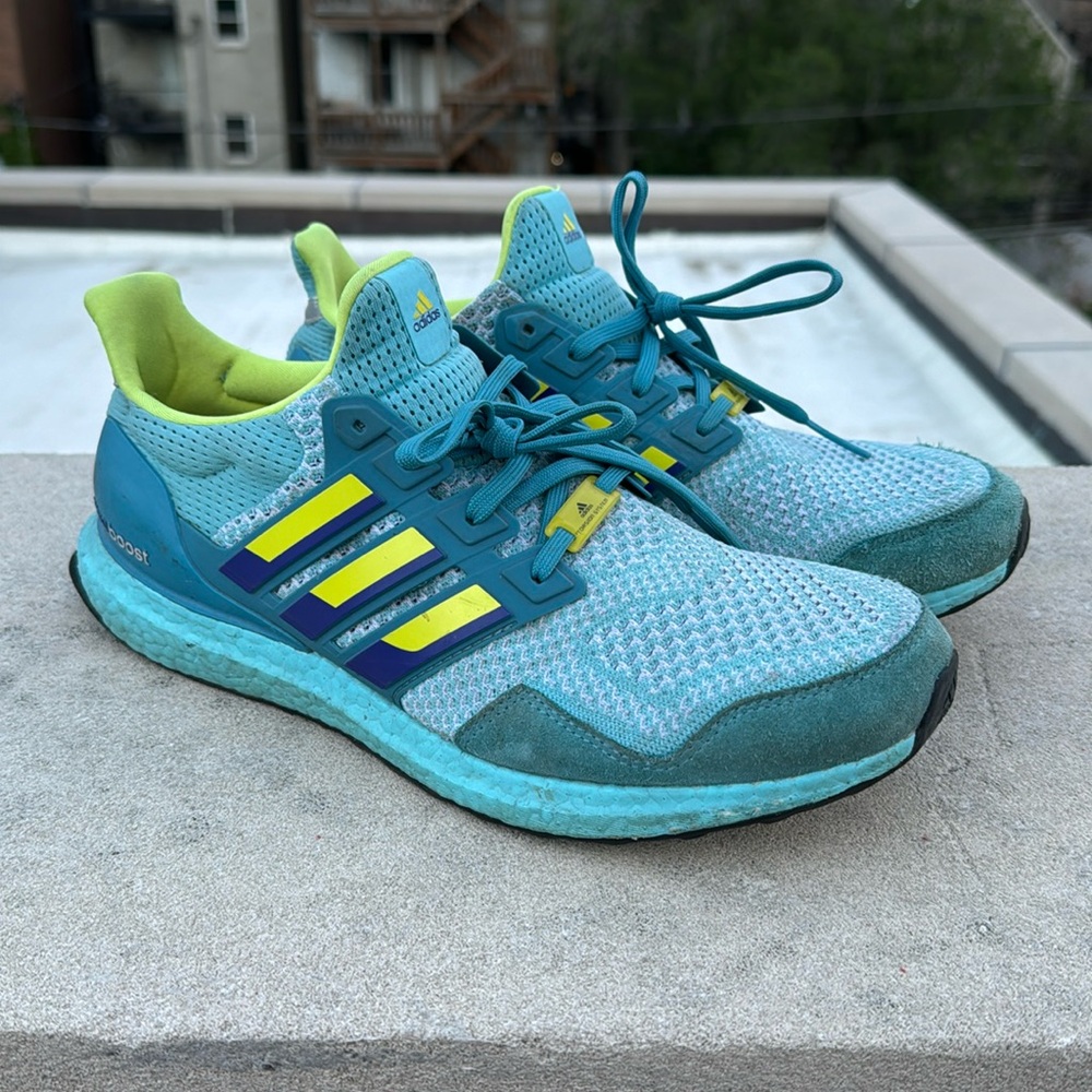 Adidas Ultra-boost with Torsion System - Men’s Size 11.5